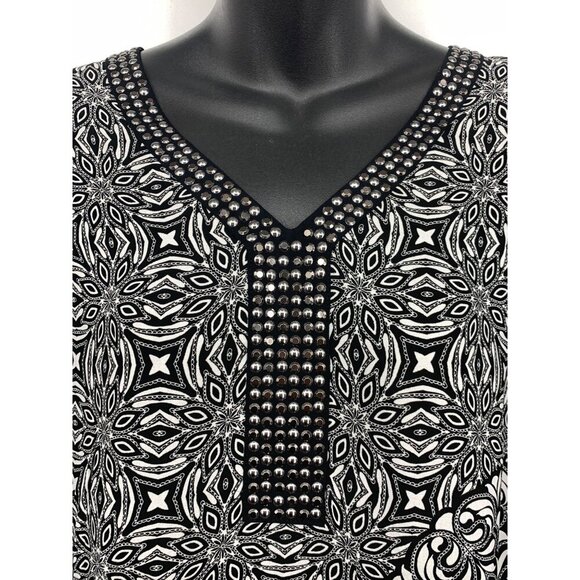JM Collection Size Large Black White Geometric Stud V-Neck Tunic Top Blouse New - Picture 3 of 10